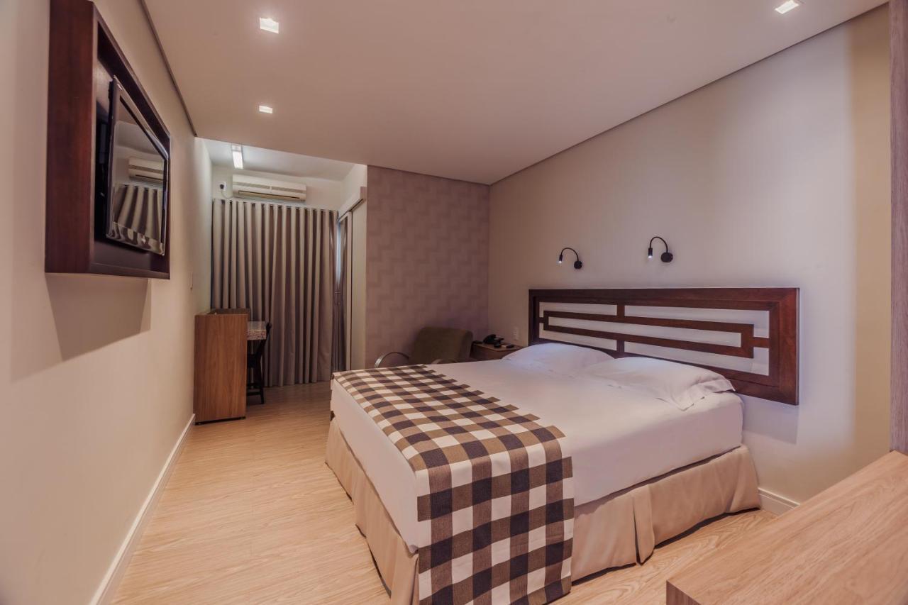 Mara Turismo Hotel Catalão Exteriör bild